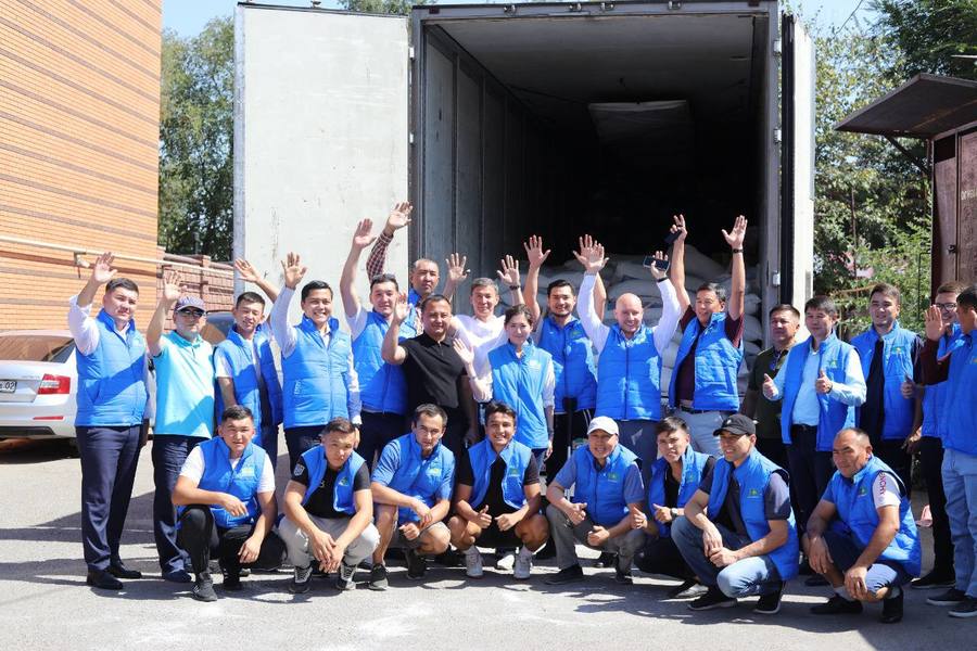 30 тонн гуманитарной помощи отправили погорельцам Костанайской области из Алматы, 3