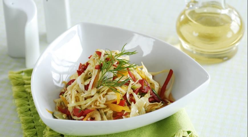 Острый салат из капусты. Рецепты простых и вкусных салатов.