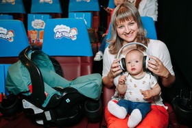 Киноясли: новый кинозал для мам