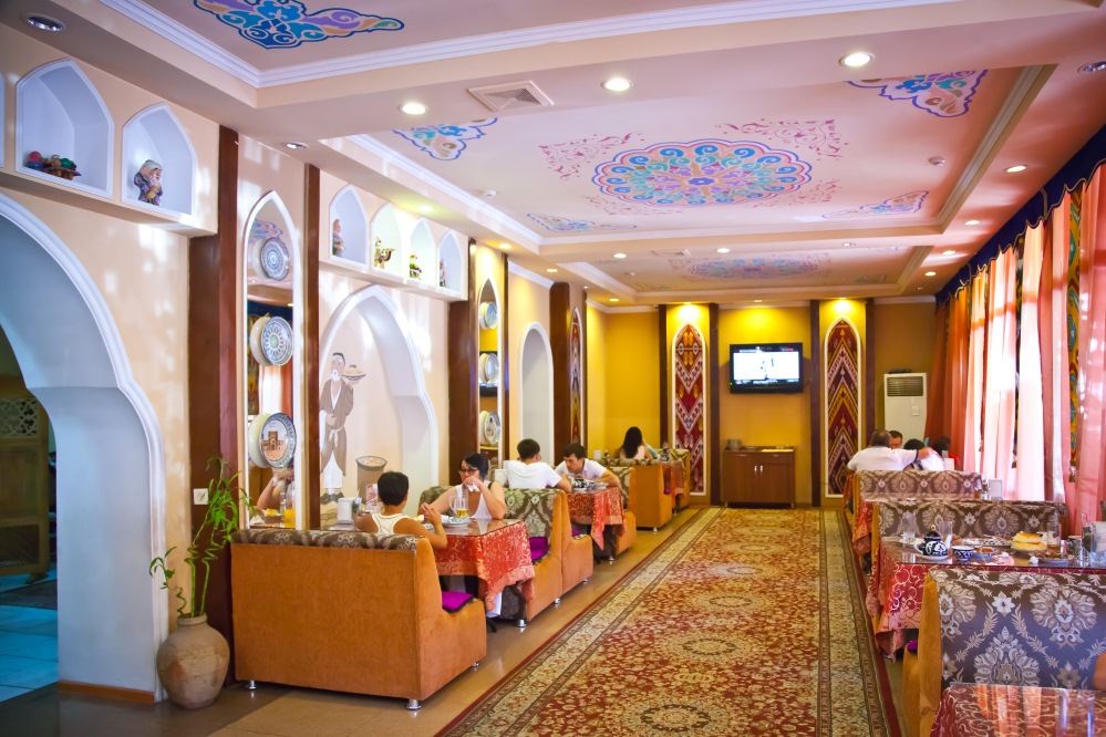 Ресторан «Кок-Сарай» на Бауржана Момышулы