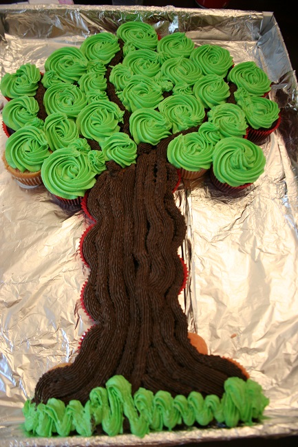 Торт-дерево из капкейков