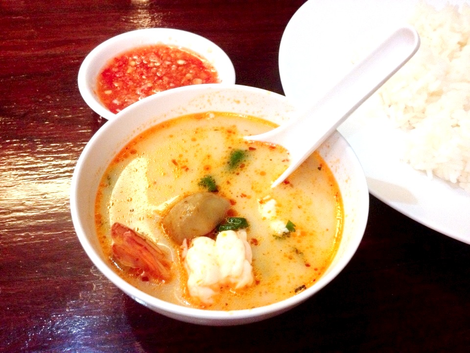 Тайский суп на любимой кухне