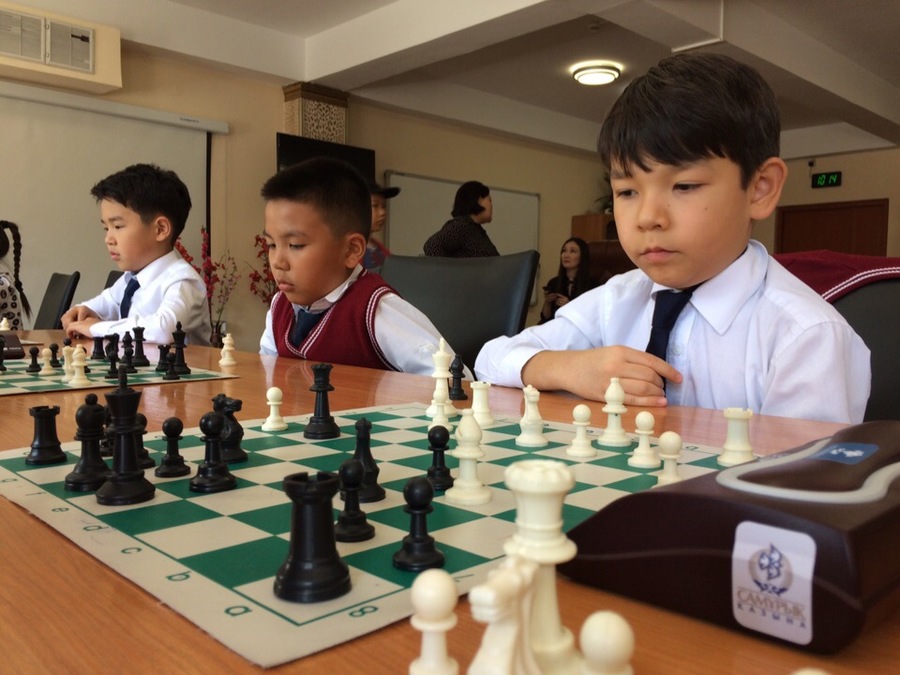 В казахстанских школах ввели новый предмет – обучение шахматам