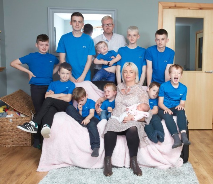 Мать 10 мальчиков родила одиннадцатого ребёнка - дочь