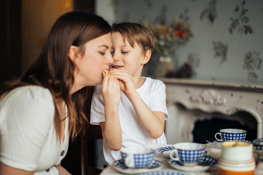 Любовь матери и сына – почему такая связь? 