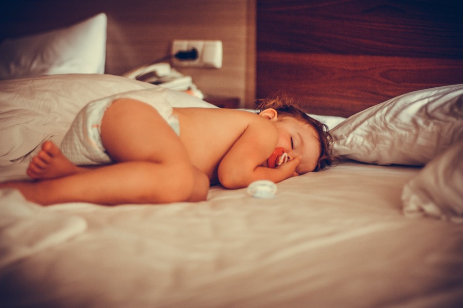 Что делать, если ребенок отказывается от дневного сна? 