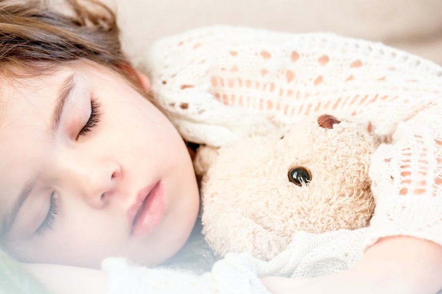 Что делать, если ребенок отказывается от дневного сна? 