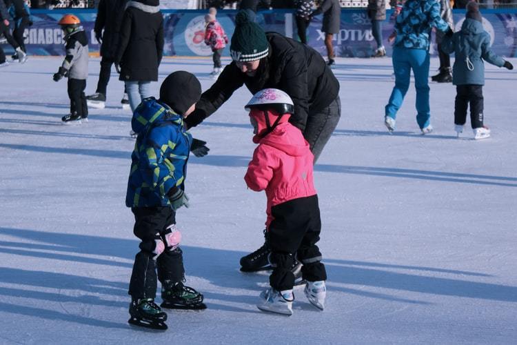 Где покататься на коньках в Алматы?