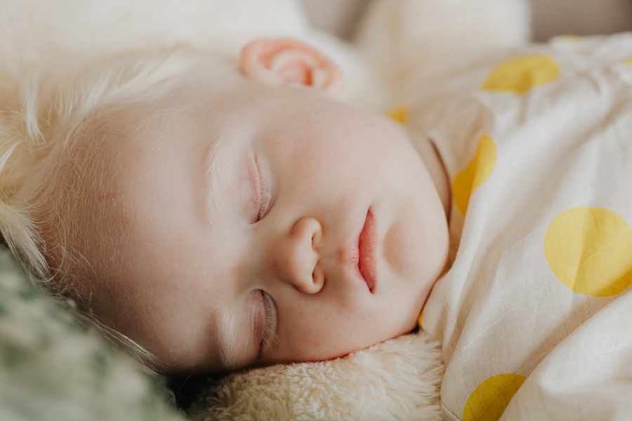 Научить ребенка легко засыпать без укачивания