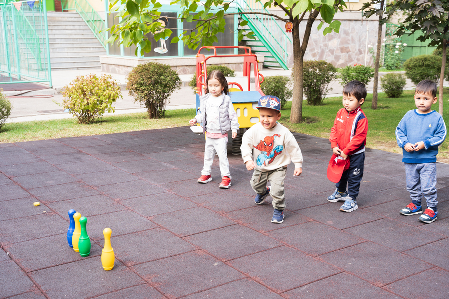дети в детском саду - Казахстан
