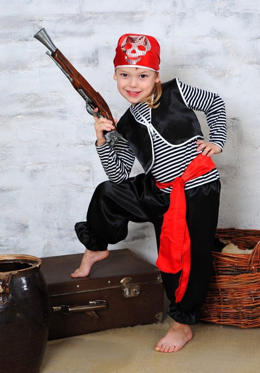 Идеи новогодних костюмов для детей: пират