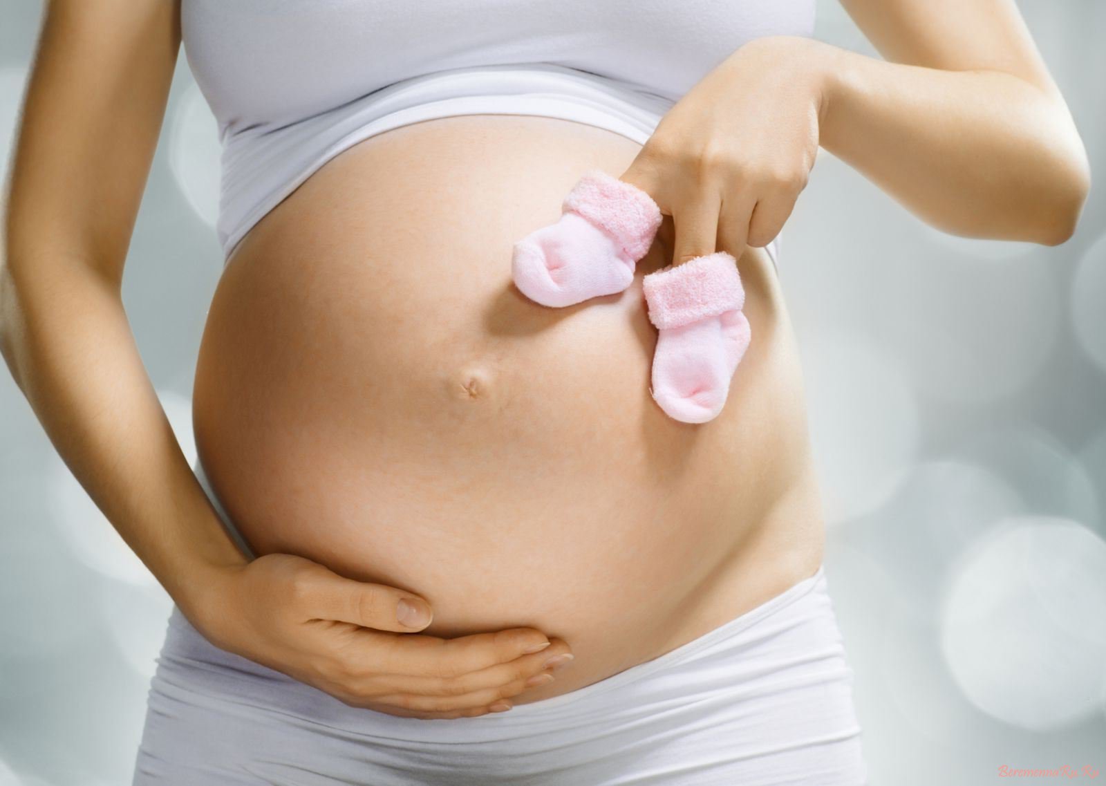 Беременная женщина больна ВПЧ 6 и 11 типов