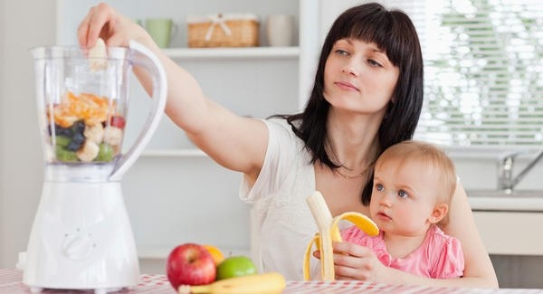 Что можно кушать кормящей маме (список продуктов) - Чем кормить кормящую мать в первый месяц?