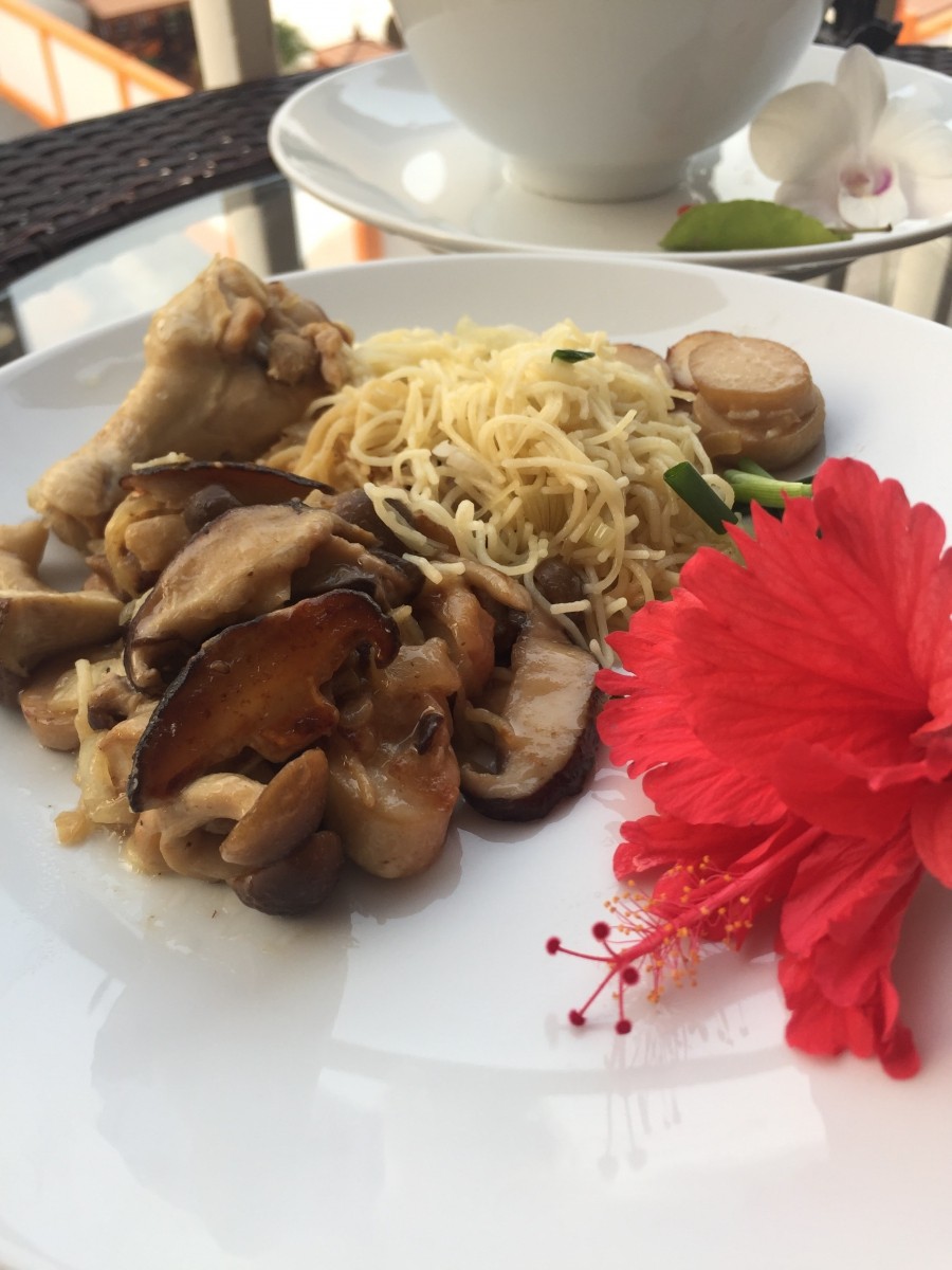 Казахские макароны с тайскими грибами