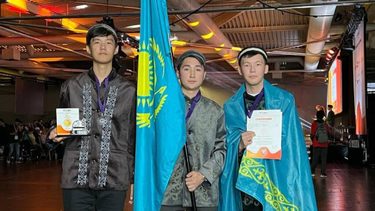 Школьники из Казахстана заняли второе место на всемирной олимпиаде по робототехнике