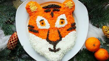 Новогодний салат символ года “Тигр” 