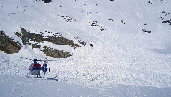 В Альпах спасли ребенка, 40 минут пролежавшего под снегом