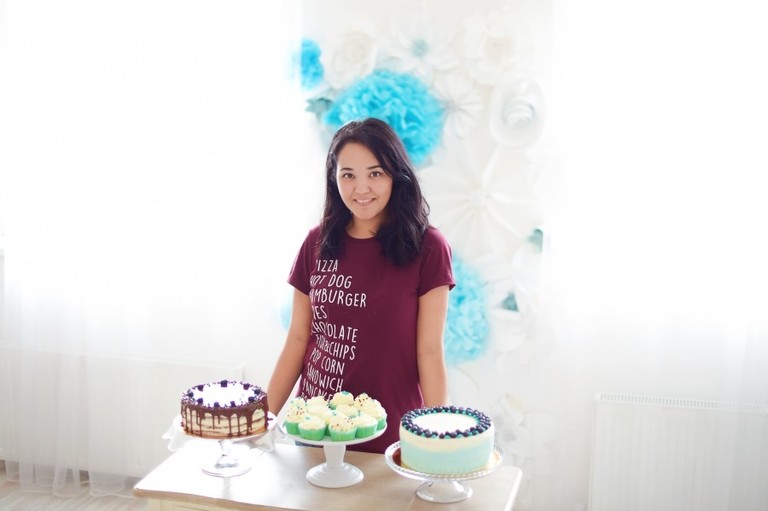 Блогер-кондитер Дилярам Таирова: «Не нужно родиться с венчиком, чтобы испечь торт для семьи красиво, вкусно и быстро»