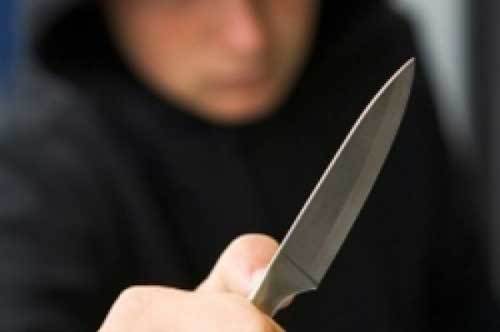 Шестиклассник ударил мальчика ножом в спину после уроков