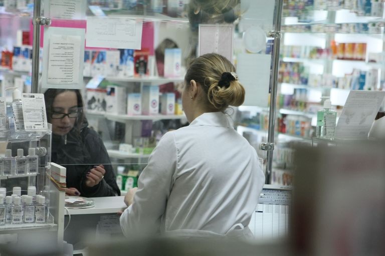 Бесплатные лекарства продавали в аптеках Казахстана