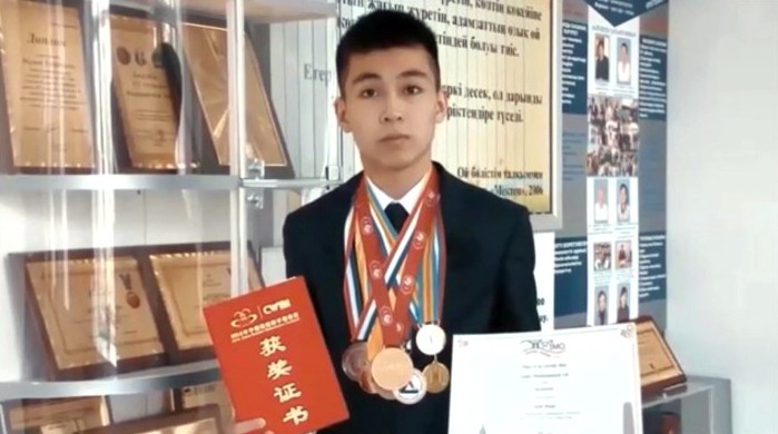 Одаренный 11-классник из Павлодара поступил в престижный вуз США, который входит в «Лигу Плюща»