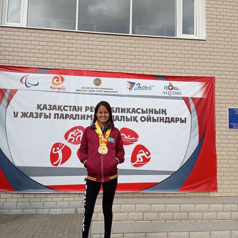 Паралимпийской спортсменке из Казахстана нужна поддержка