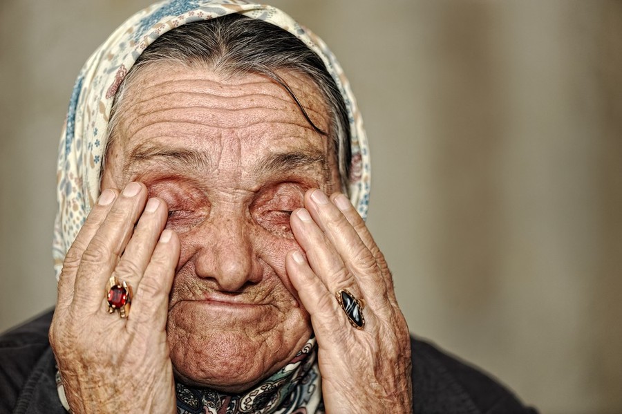 Россиянку, посетившую Казахстан, оштрафовали за старость