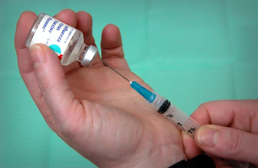 Протестирована первая вакцина для профилактики COVID-19