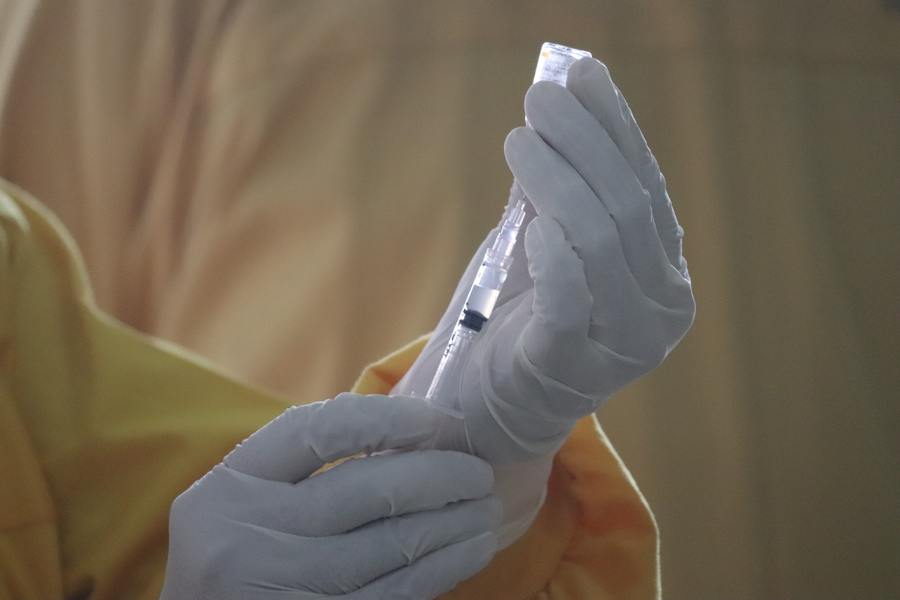 В каких клиниках Алматы будет проводиться платная вакцинация Pfizer?